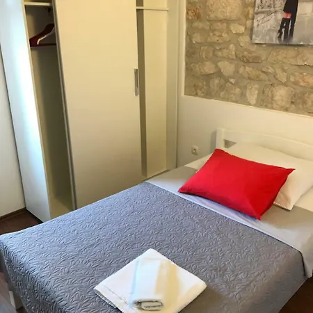 Majda Apartman Dugi Rat